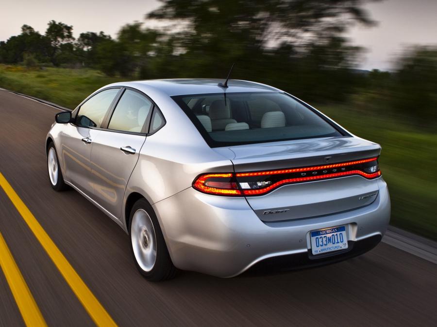  Dodge Dart Limited 2012 года  (фото 9 из 25)